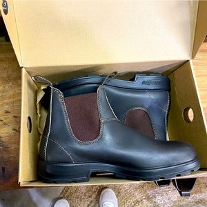 Mens Blundstones NEW